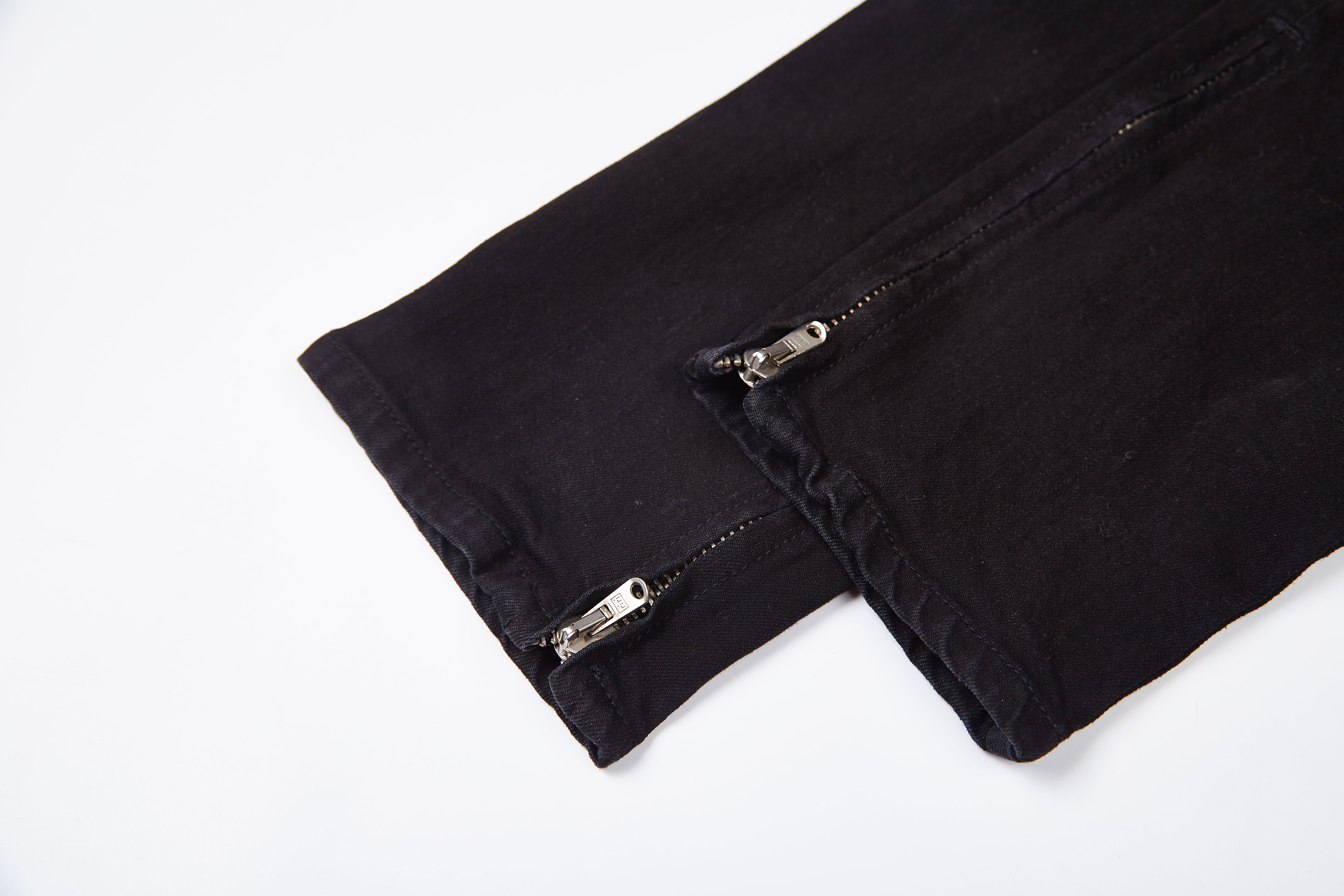 Load image into Gallery viewer, LFD Slim Regular Rise Jeans